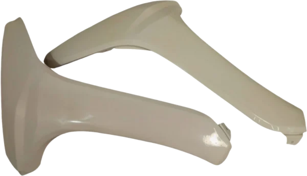 FRONT WING MATTLE FIT FOR ACTIVA 3G/4G WHITE